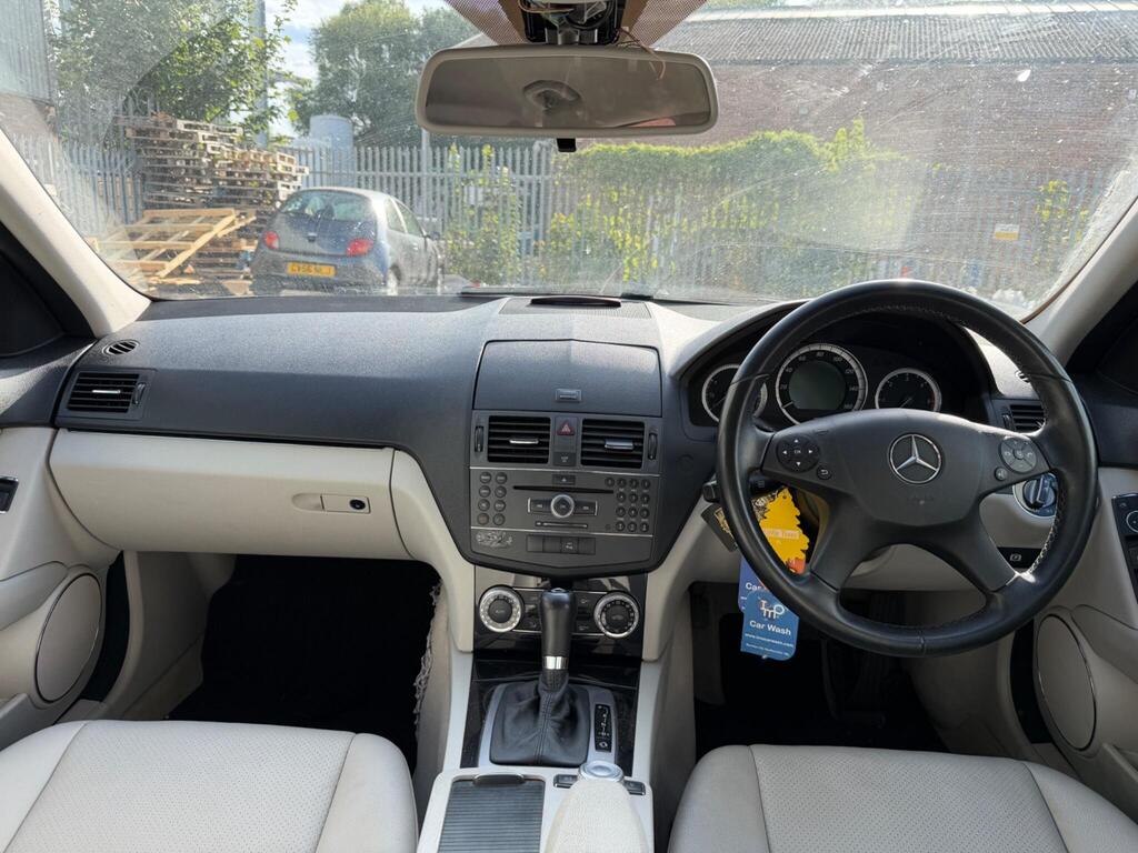 Mercedes-Benz C Class 18