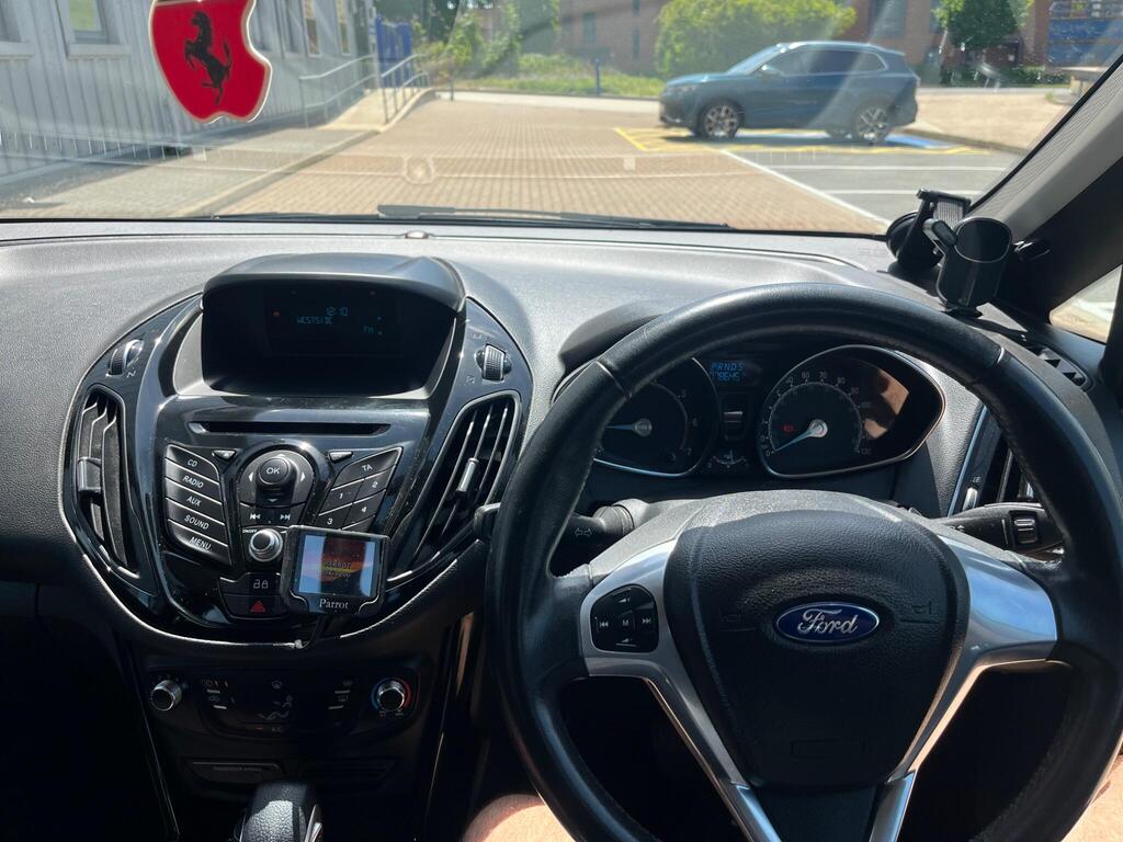 Ford B-Max 24