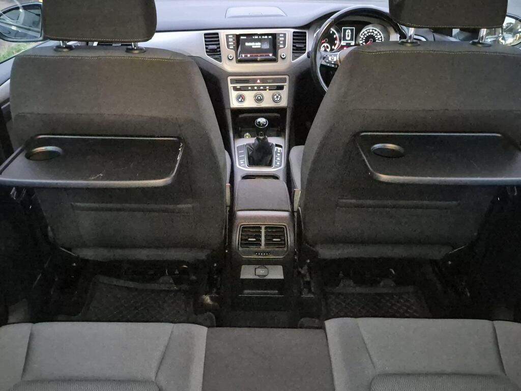 Volkswagen Golf SV 46