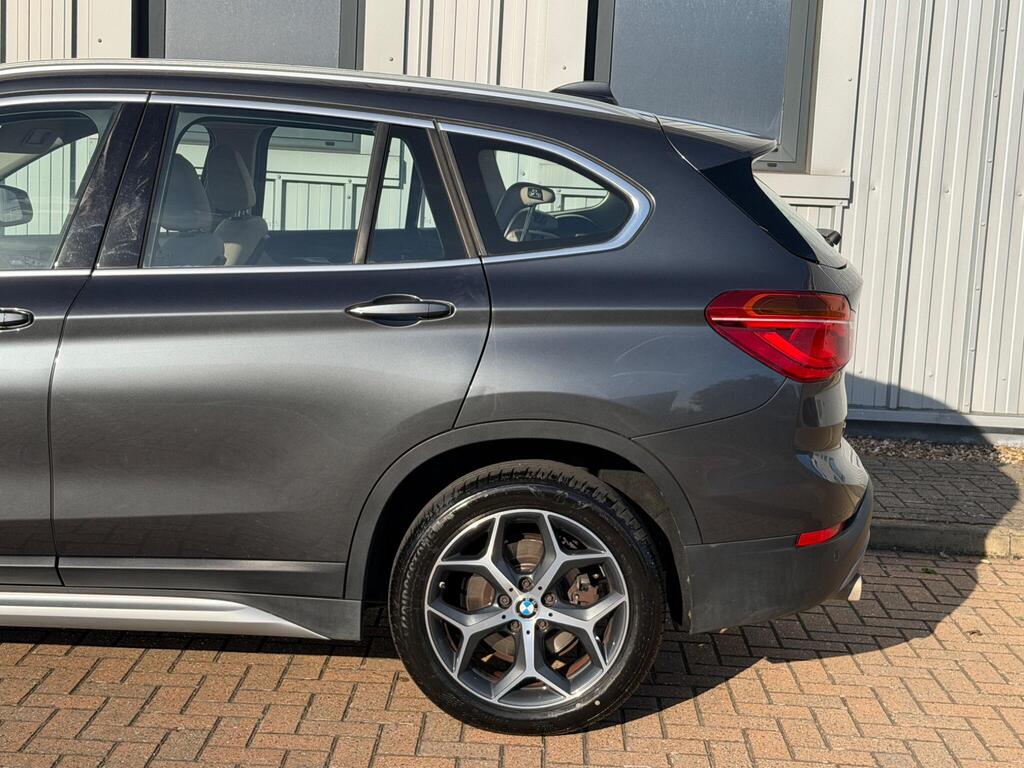 BMW X1 61