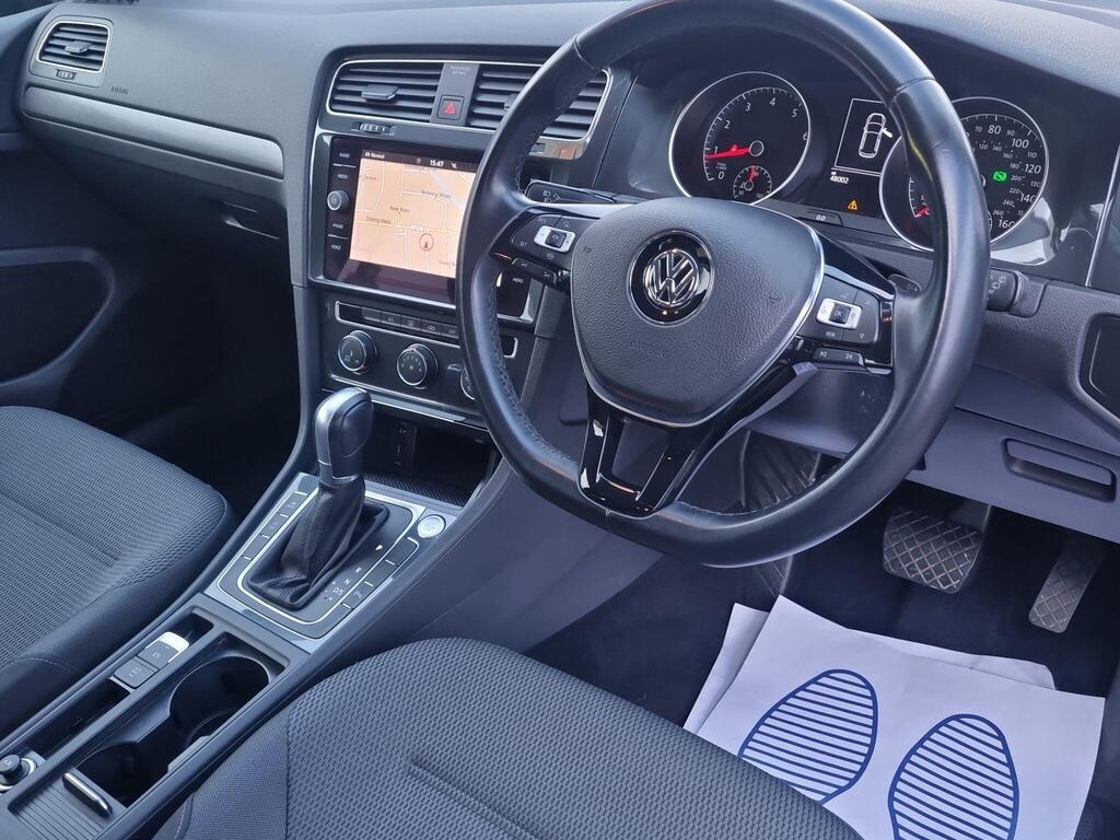 Volkswagen Golf 76