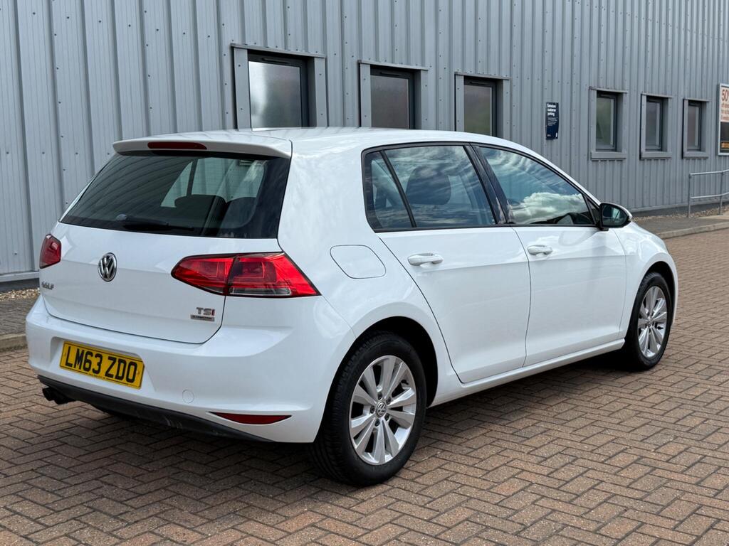 Volkswagen Golf 17