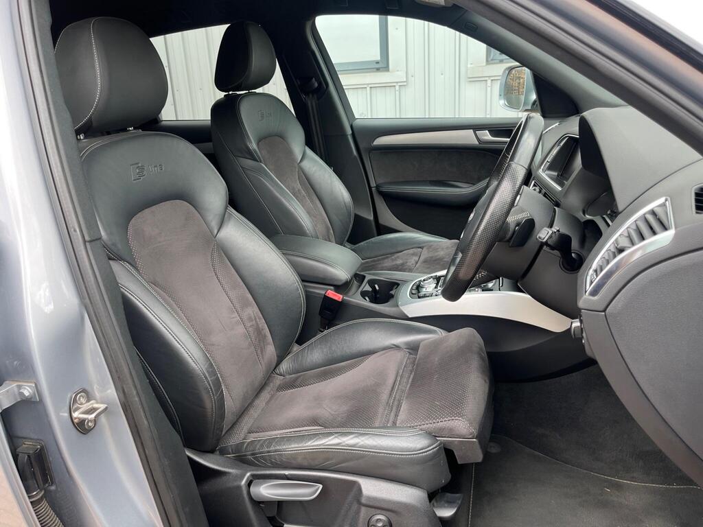 Audi Q5 25