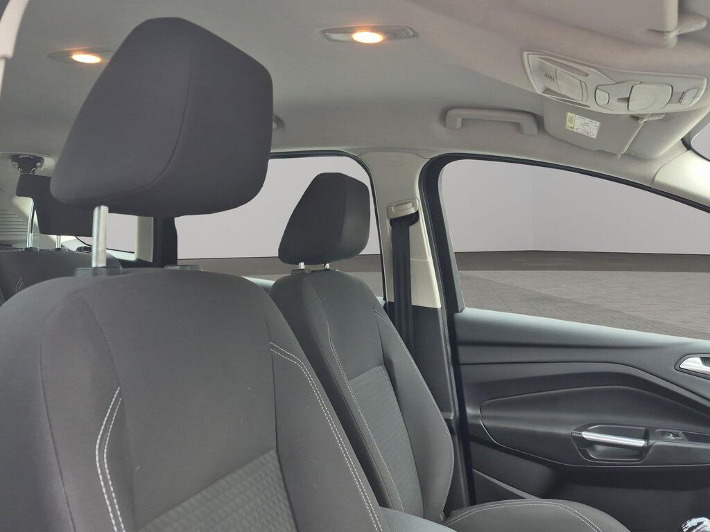 Ford C-Max 14