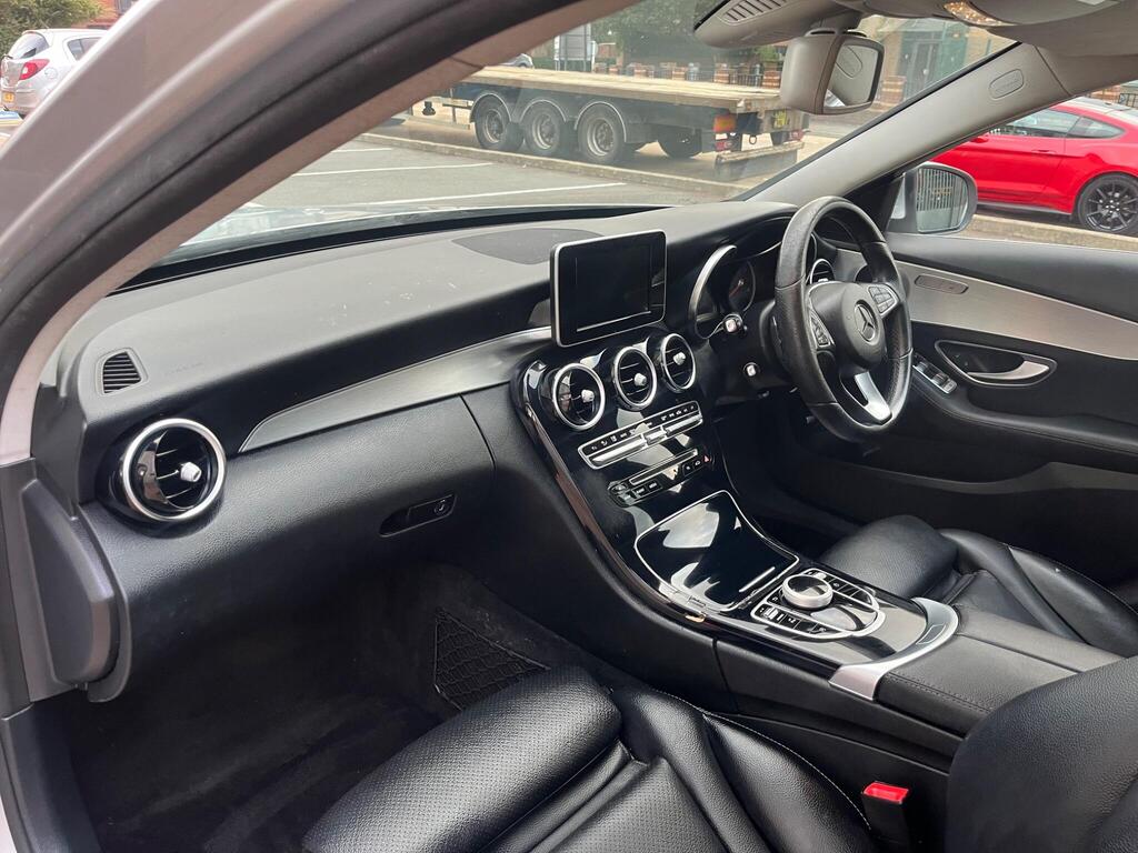 Mercedes-Benz C Class 22