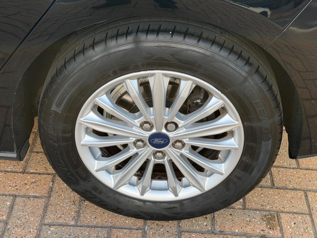 Ford Focus 48