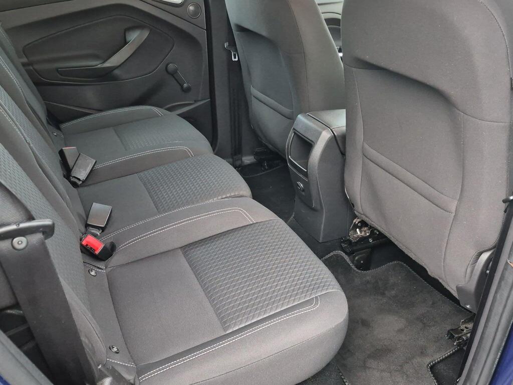 Ford C-Max 18