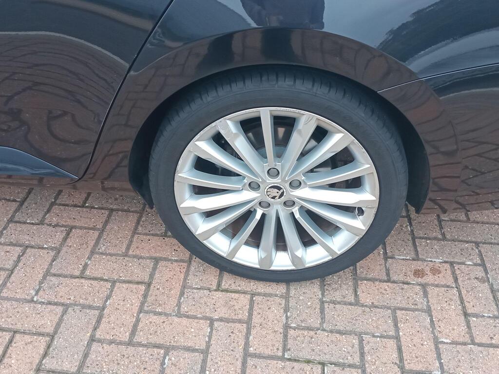 Skoda Superb 40