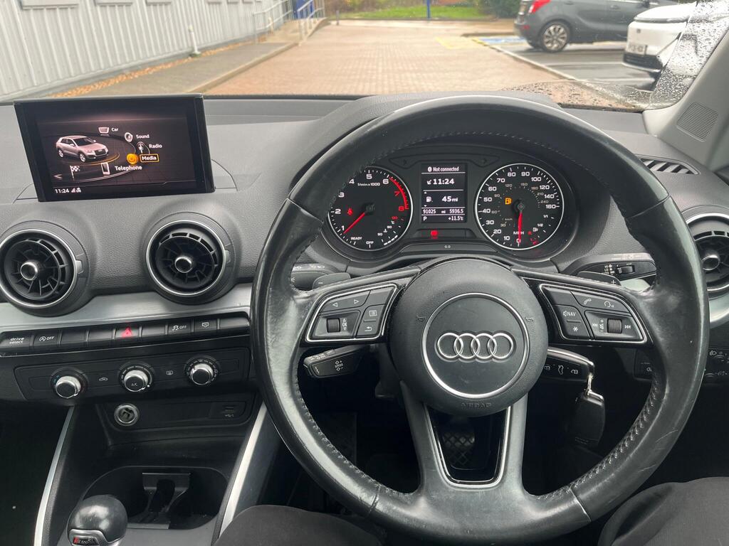 Audi Q2 83