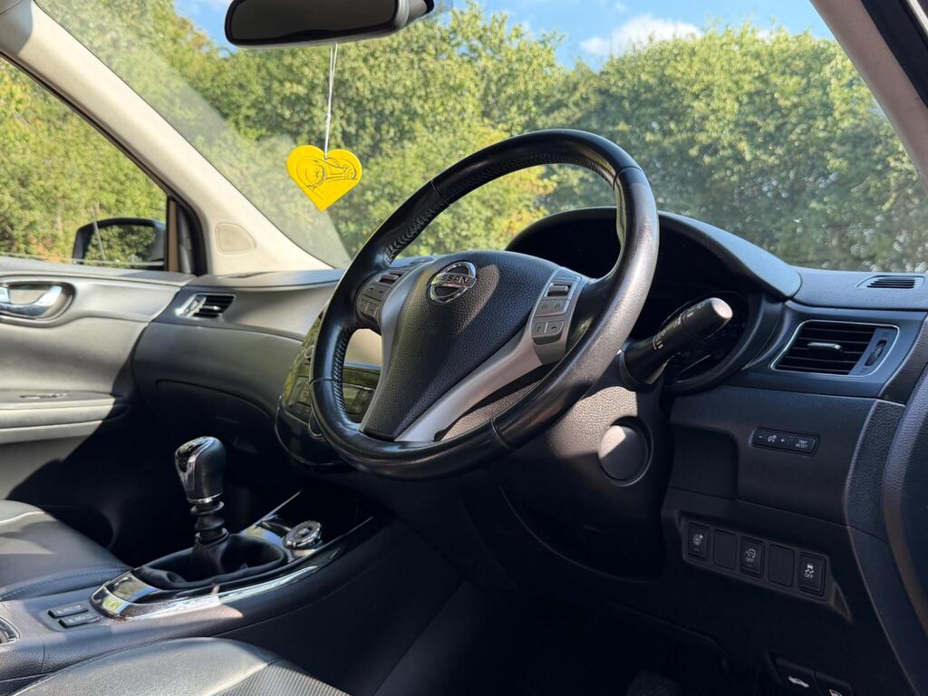Nissan Pulsar 18