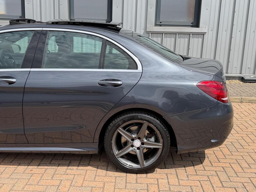 Mercedes-Benz C Class 14