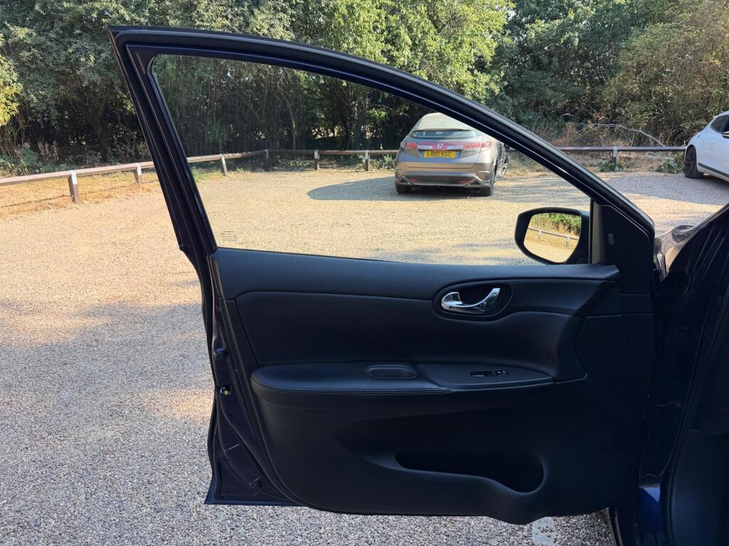 Nissan Pulsar 37