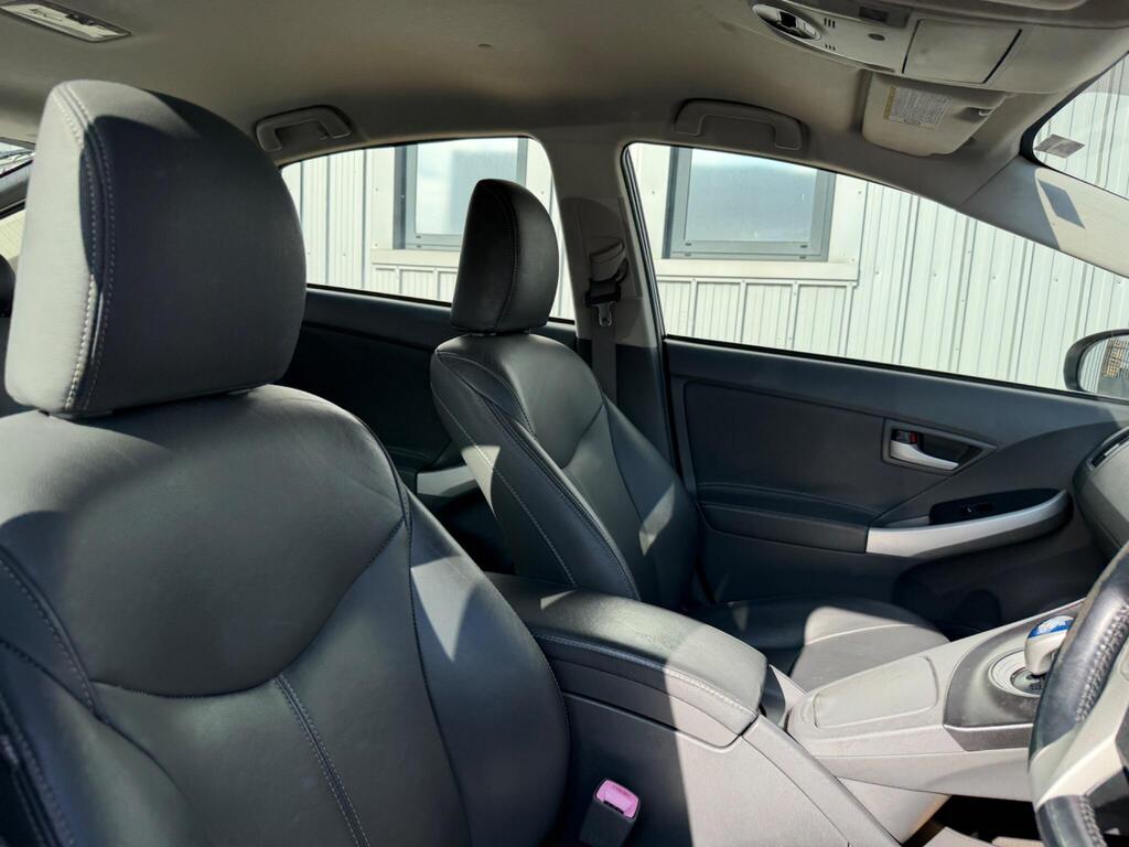 Toyota Prius 12