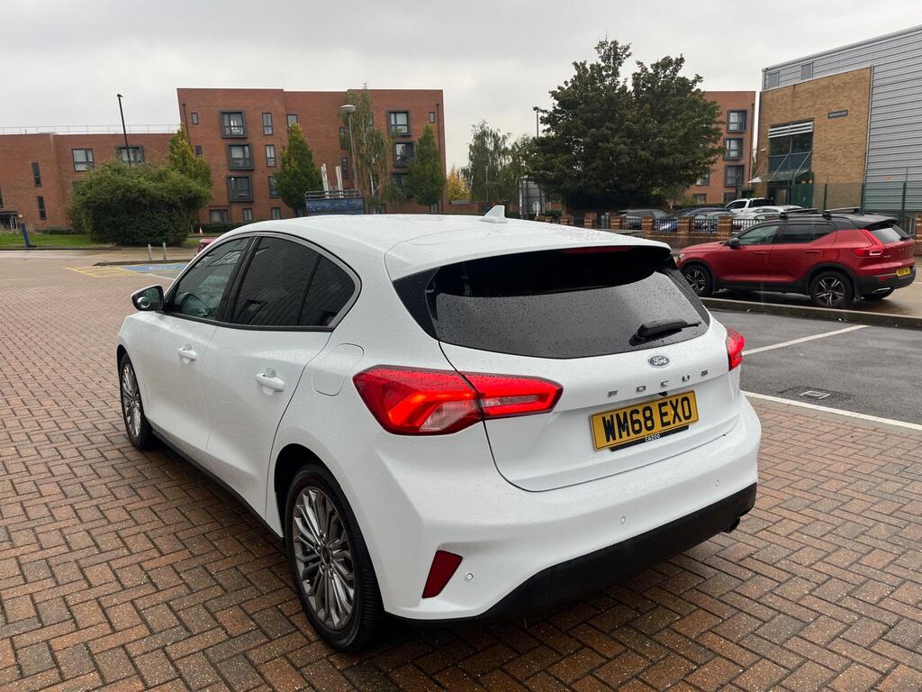 Ford Focus 25