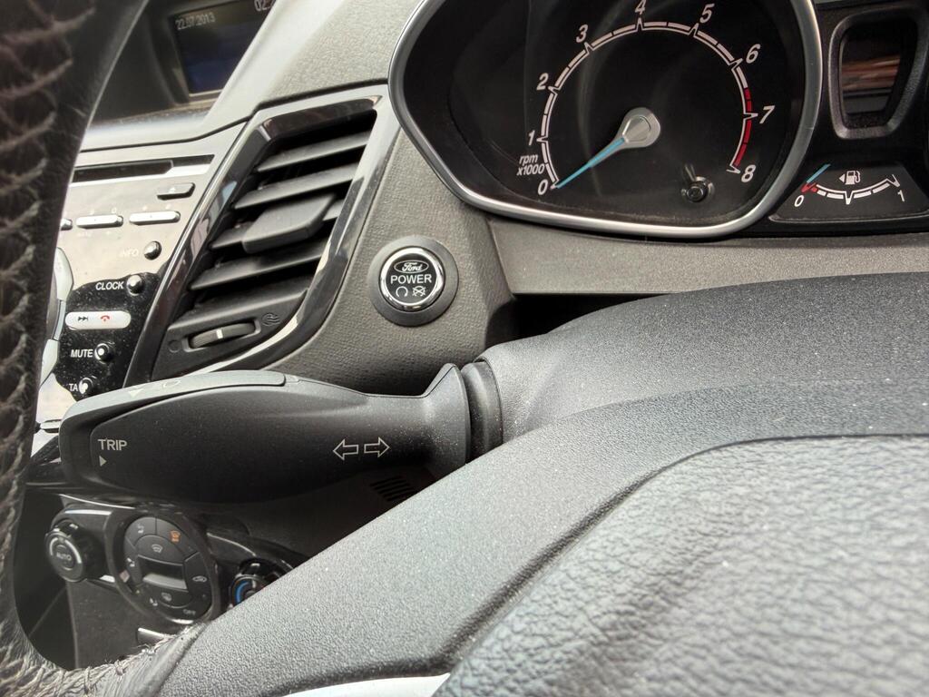 Ford Fiesta 52