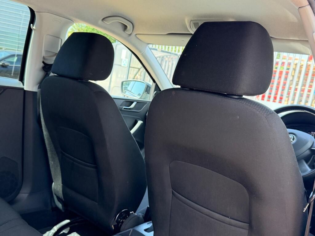 Skoda Rapid 21