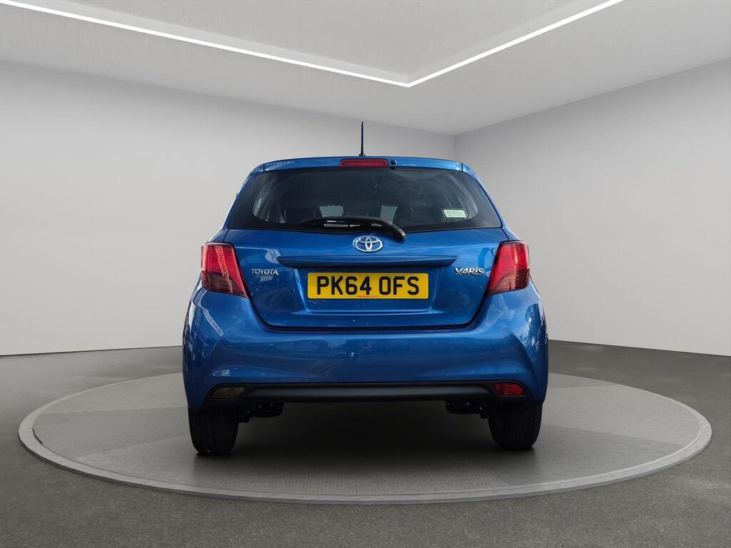 Toyota Yaris 6