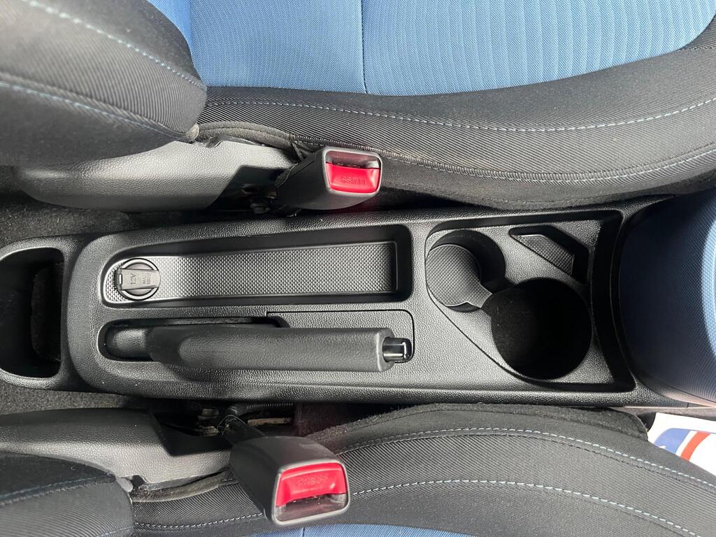 Hyundai i10 18