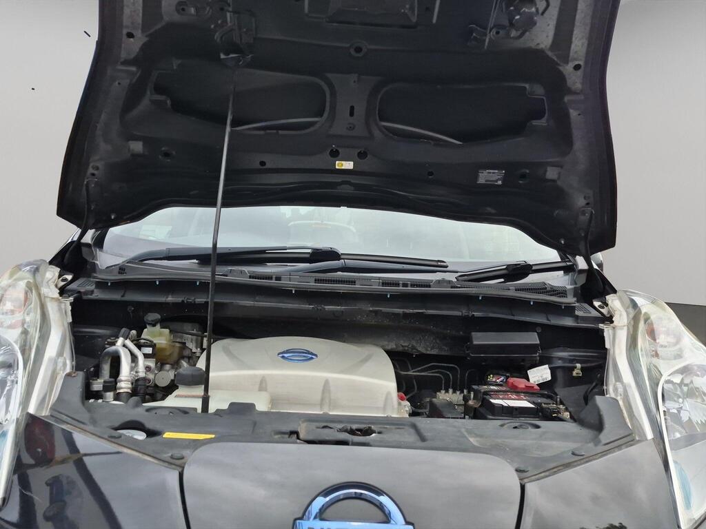 Nissan Leaf 30