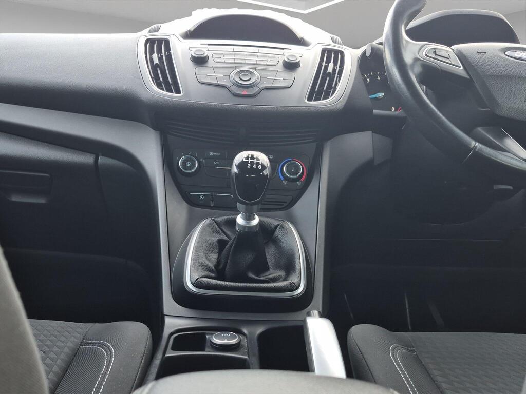 Ford C-Max 9