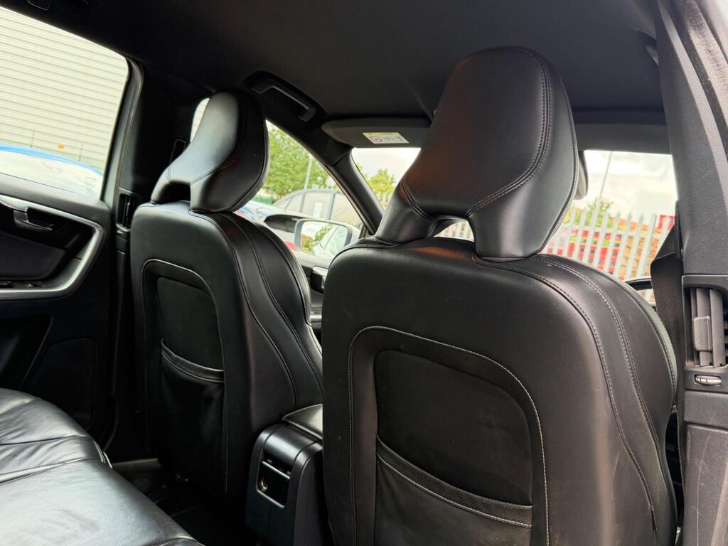 Volvo XC60 25