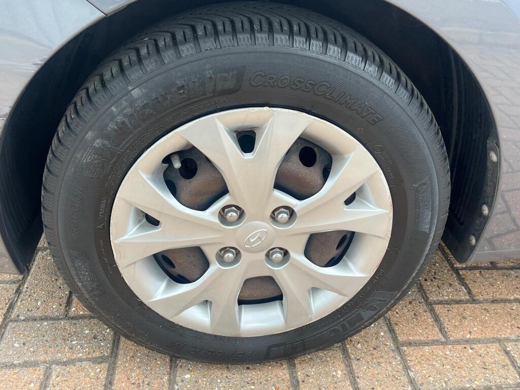 Hyundai i10 46