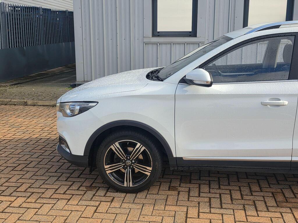 MG MG ZS 32