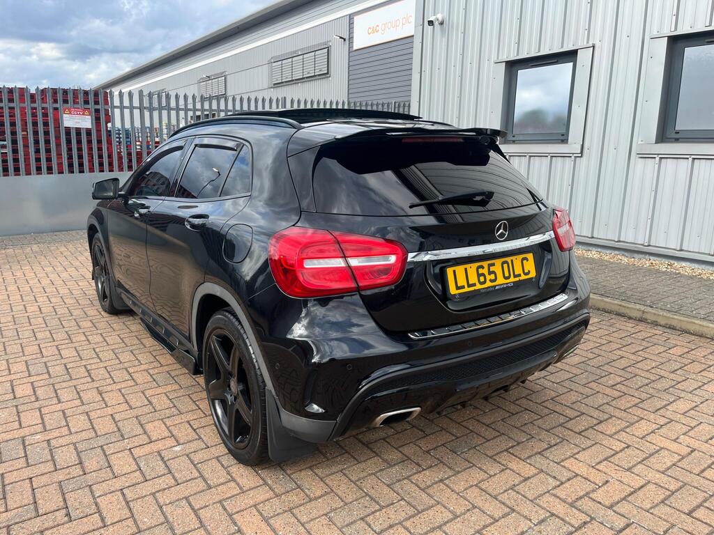 Mercedes-Benz GLA 6