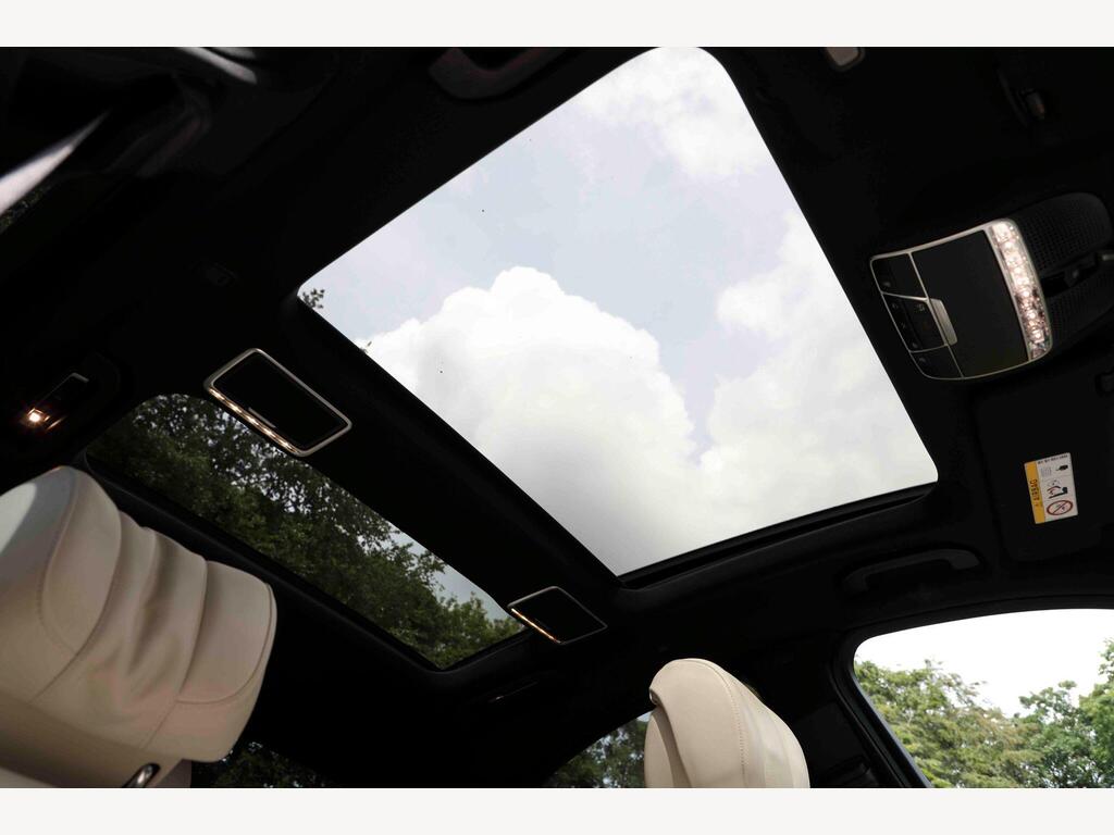 Mercedes-Benz S Class 71
