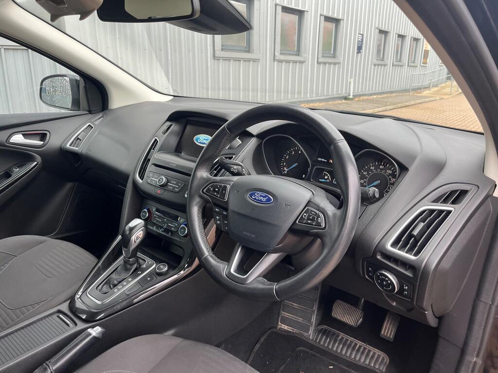 Ford Focus 25