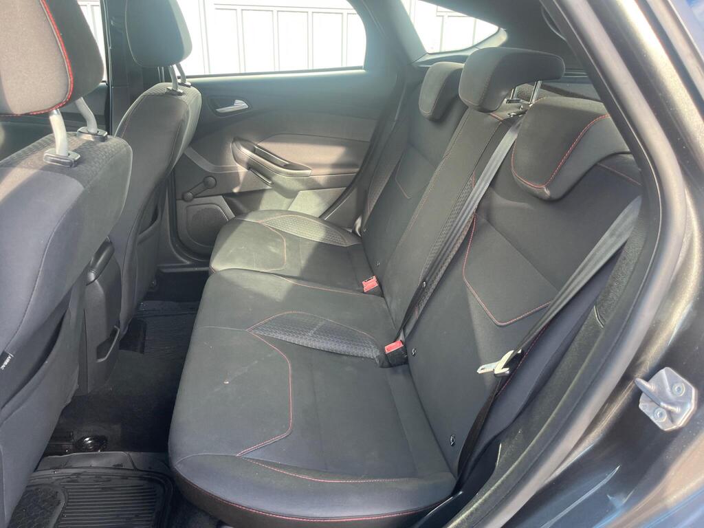 Ford Focus 34
