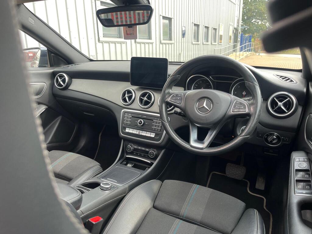 Mercedes-Benz CLA 24