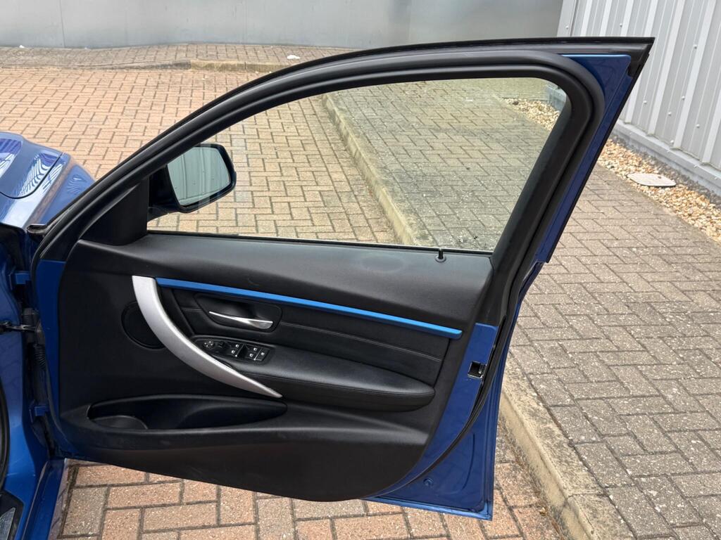 BMW 3 Series 37