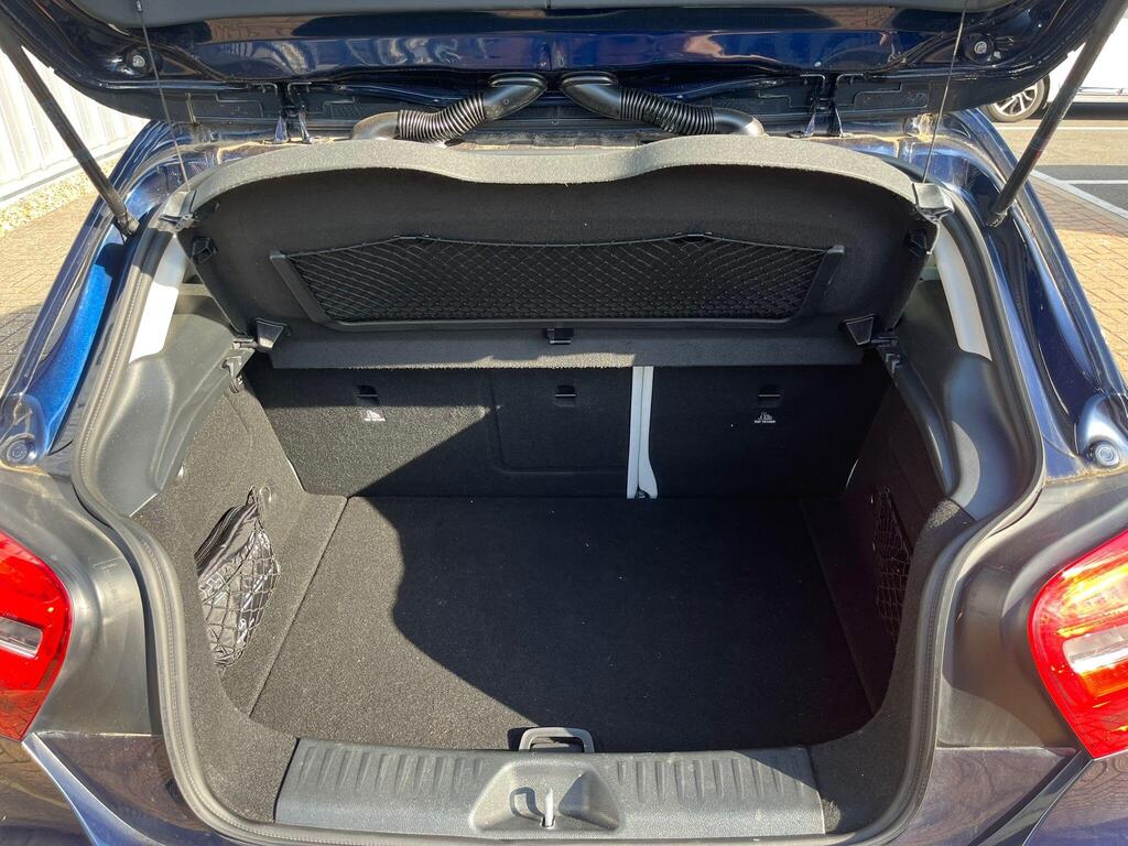 Mercedes-Benz A Class 51