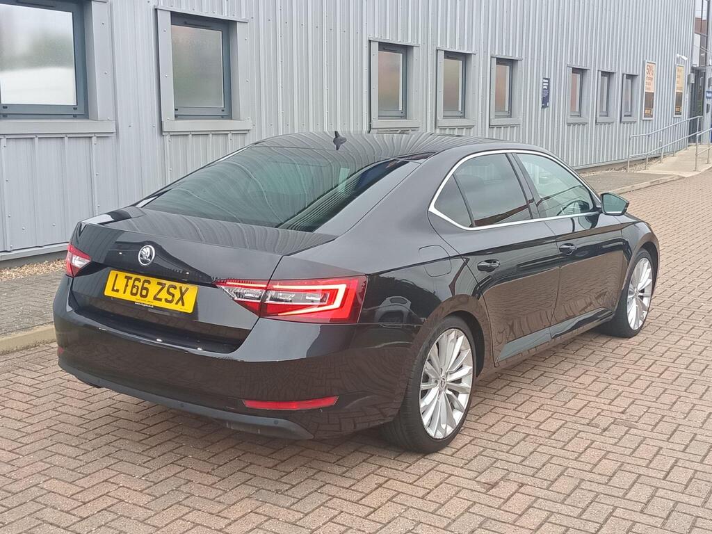 Skoda Superb 18