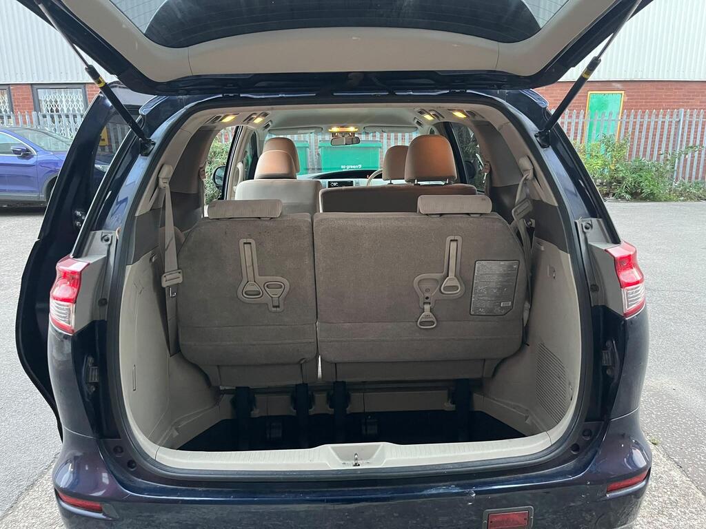 Toyota Estima 44