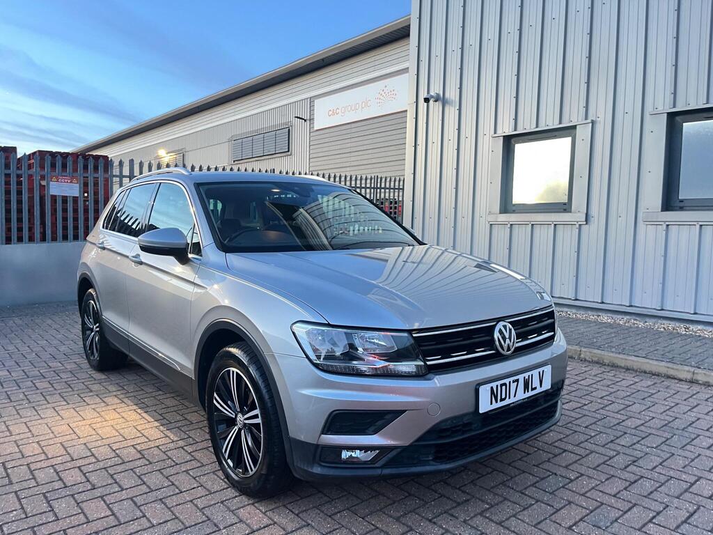 Volkswagen Tiguan 8
