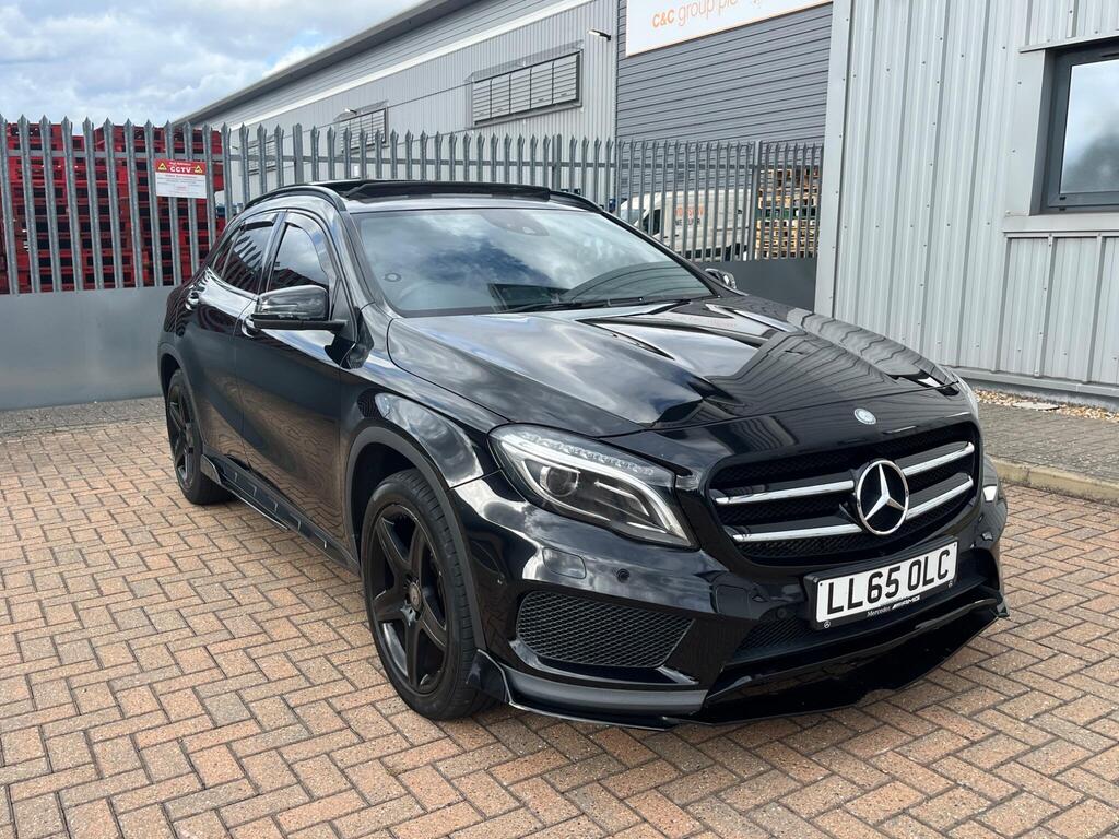 Mercedes-Benz GLA 8