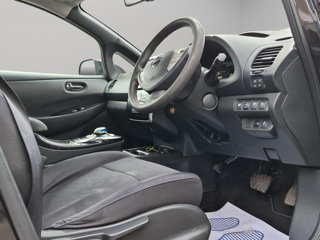 Nissan Leaf 17