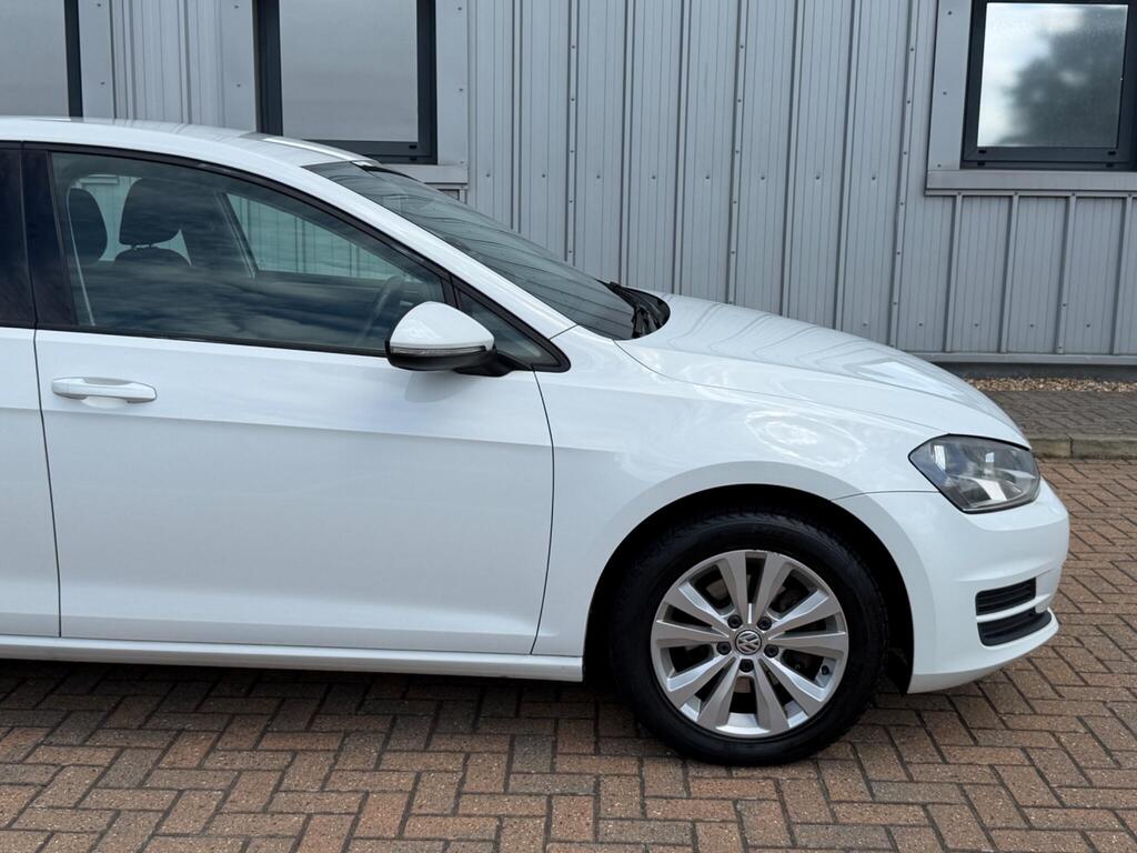 Volkswagen Golf 15