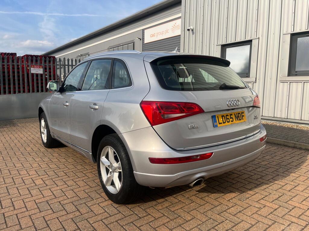 Audi Q5 4