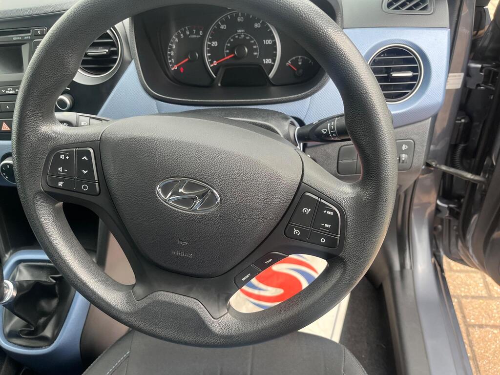 Hyundai i10 52