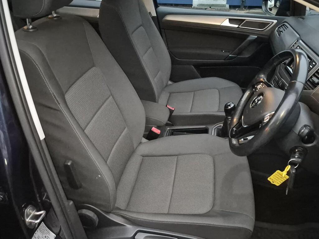 Volkswagen Golf SV 15
