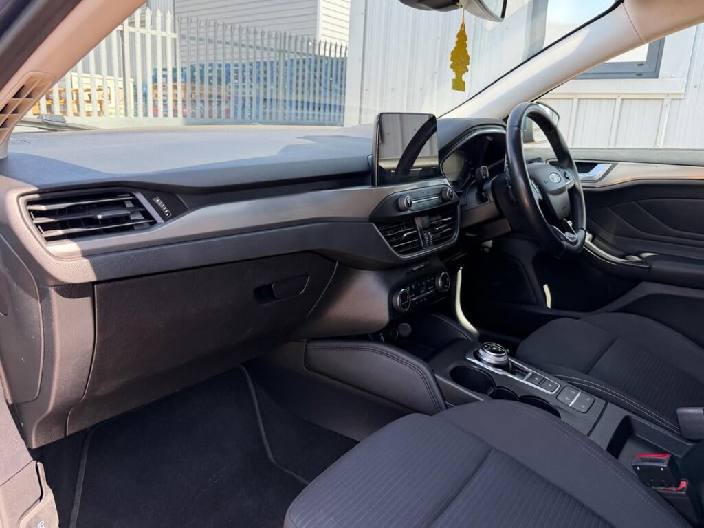 Ford Focus 22