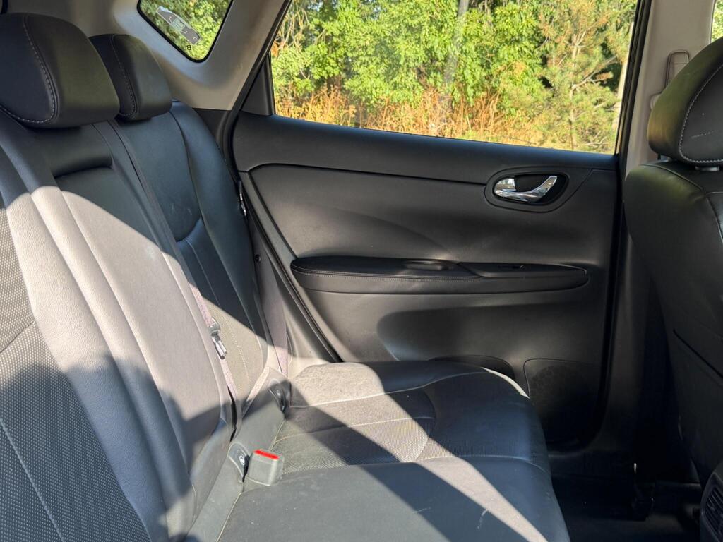Nissan Pulsar 27