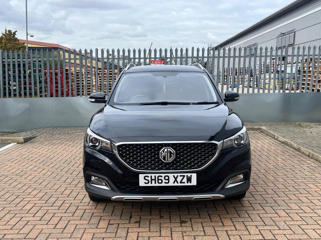 MG MG ZS 10