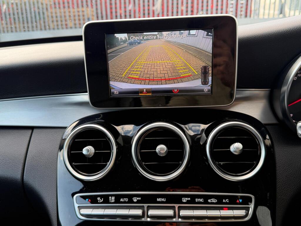 Mercedes-Benz C Class 52