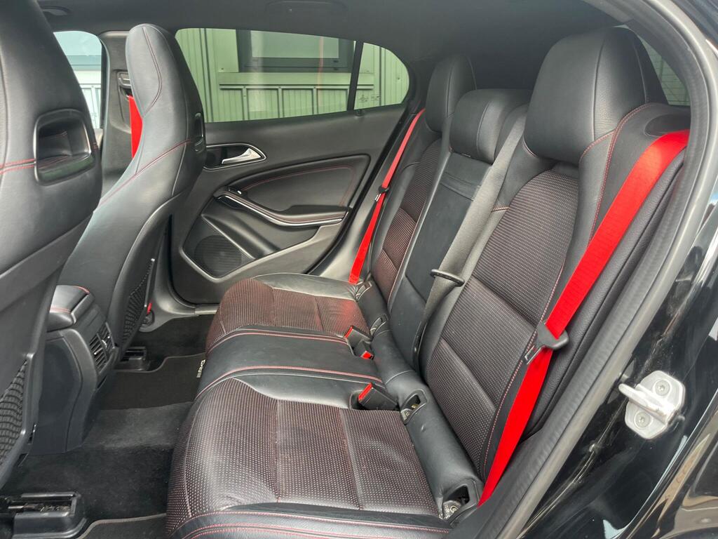 Mercedes-Benz GLA 29