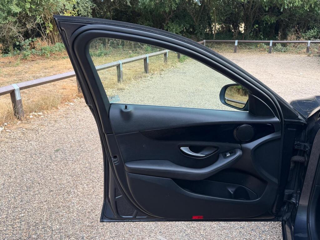 Mercedes-Benz C Class 28