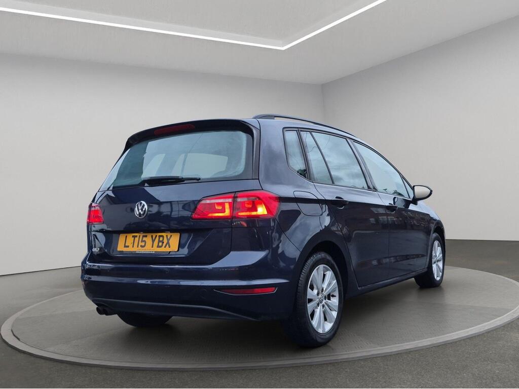 Volkswagen Golf SV 8